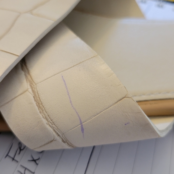 Abercrombie & Fitch Criss Cross Slide Sand… - Picture 8 of 8